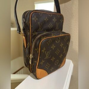 Louis Vuitton Amazon Monogram Canvas Messenger Bag